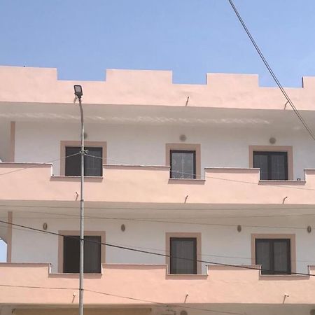 Appartamento privato. Durrës Esterno foto