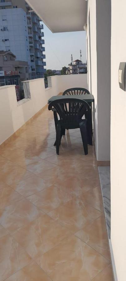 Appartamento privato. Durrës Esterno foto