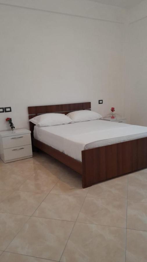 Appartamento privato. Durrës Esterno foto