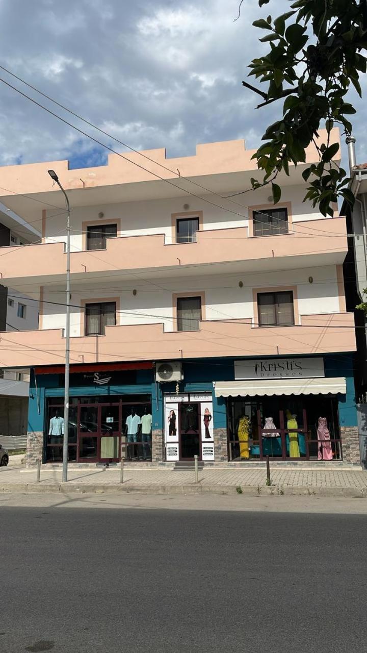 Appartamento privato. Durrës Esterno foto