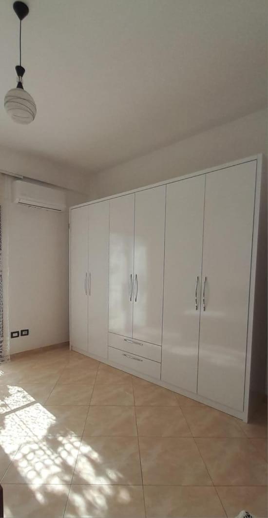 Appartamento privato. Durrës Esterno foto
